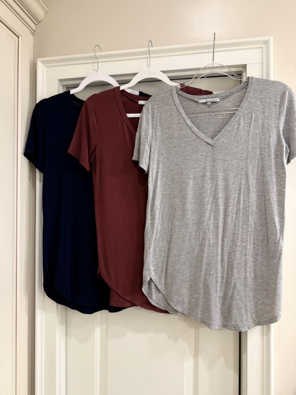 Emma’s Closet V-Neck Tunic Shirt Bundle - Picture 3 of 11